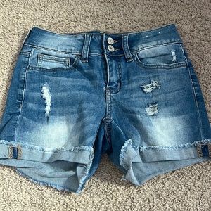 SO blue jean shorts size 1 in juniors